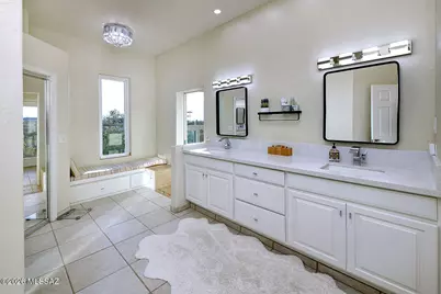 9771 E Vista Montanas, Tucson, AZ 85749 - Photo 8