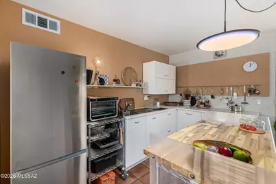 2 W Greenock Drive #2D, Tucson, AZ 85737 - Photo 4