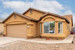 7951 S Wild Primrose Ave, Tucson, AZ 85747 - Photo 4