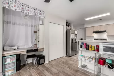 7951 S Wild Primrose Avenue, Tucson, AZ 85747 - Photo 18