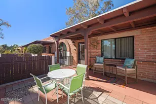 348 S Paseo Lobo, Green Valley, AZ 85614 - Photo 6