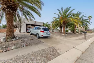 743 N Abrego Dr, Green Valley, AZ 85614 - Photo 2