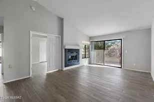 321 E Fieldcrest Ln, Oro Valley, AZ 85737 - Photo 8