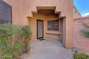 1937 W Via Nuevo Leon, Green Valley, AZ 85622 - Photo 4