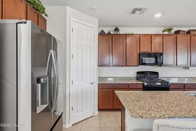 7352 S Via Plaza Del Maya, Tucson, AZ 85756 - Photo 14