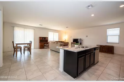 8746 E Stone Meadow Circle, Tucson, AZ 85730 - Photo 6