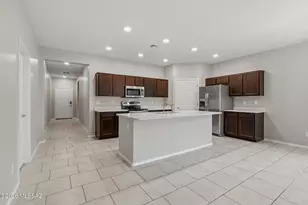 12394 W Reyher Farms Loop, Marana, AZ 85653 - Photo 4