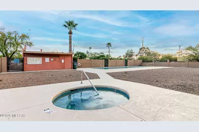 712 W Limberlost Drive #16, Tucson, AZ 85705 - Photo 42