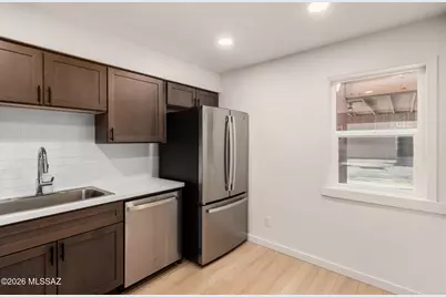 712 W Limberlost Drive #16, Tucson, AZ 85705 - Photo 2