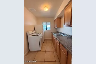 4536 E 18th Street, Tucson, AZ 85711 - Photo 4