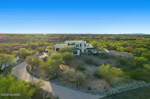 7800 S Avenida Catrina, Tucson, AZ 85747 - Photo 2