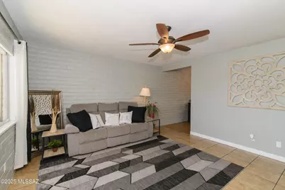 6759 E Hawk Drive, Tucson, AZ 85730 - Photo 18