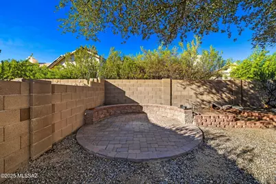 7589 E Via Los Arbustos, Tucson, AZ 85750 - Photo 38