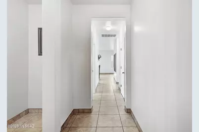 12084 W Makenna Lane, Marana, AZ 85653 - Photo 2