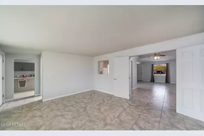 6322 E Duke Drive, Tucson, AZ 85710 - Photo 14