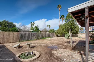 2124 S Oak Park Dr, Tucson, AZ 85710 - Photo 30