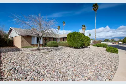 2124 S Oak Park Drive, Tucson, AZ 85710 - Photo 2