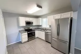 6702 E Scarlett St, Tucson, AZ 85710 - Photo 2