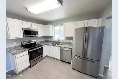 6702 E Scarlett Street, Tucson, AZ 85710 - Photo 8