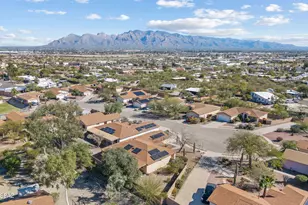 2313 W Horseshoe Pl, Tucson, AZ 85745 - Photo 32