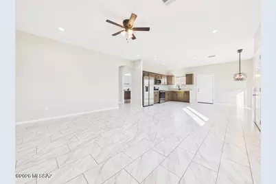 31 E Elm Street, Tucson, AZ 85705 - Photo 2