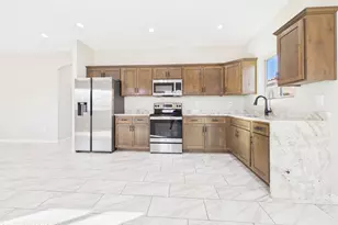 31 E Elm St, Tucson, AZ 85705 - Photo 8