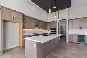 3560 N San Sebastian Dr, Tucson, AZ 85750 - Photo 8