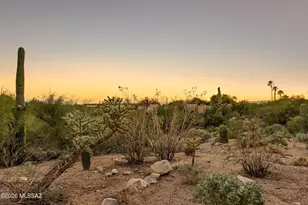 6524 N Foothills Dr, Tucson, AZ 85718 - Photo 6