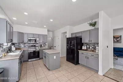 11132 W Coppertail Drive, Marana, AZ 85653 - Photo 4