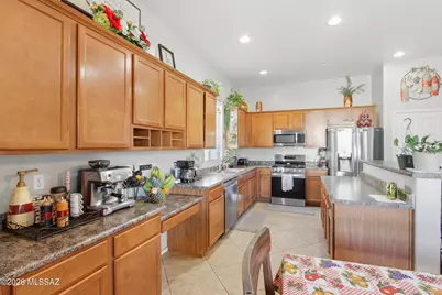 8286 W Calle Sancho Panza, Tucson, AZ 85757 - Photo 16
