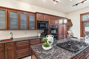 4701 E Winged Foot Dr, Tucson, AZ 85718 - Photo 12