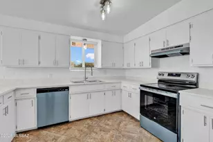 3201 N Olsen Ave, Tucson, AZ 85719 - Photo 8