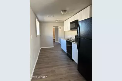 210/212 W Blacklidge Drive, Tucson, AZ 85705 - Photo 12