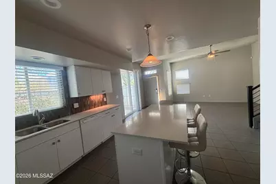 898 E Millenium Court, Tucson, AZ 85719 - Photo 10