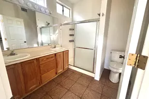 2570 N Dos Hombres Dr, Tucson, AZ 85715 - Photo 8