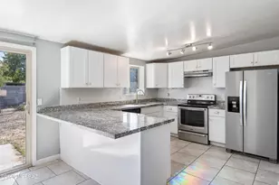 6042 E 33rd St, Tucson, AZ 85711 - Photo 18