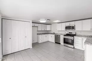 7259 E Eastview Dr, Tucson, AZ 85710 - Photo 8