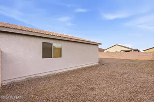 5556 S Desert Redbud Dr, Tucson, AZ 85757 - Photo 4