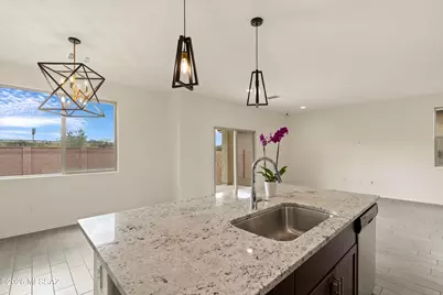 4818 E Greenway Wash Drive, Tucson, AZ 85706 - Photo 12