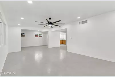 6917 E Calle Bellatrix, Tucson, AZ 85710 - Photo 10