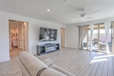 12573 N Belden Place, Marana, AZ 85653 - Photo 10