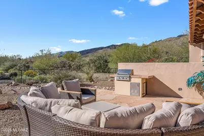 5275 N Ridge Spring Place, Tucson, AZ 85749 - Photo 2