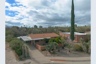 419 S Vista Del Rio, Green Valley, AZ 85614 - Photo 2