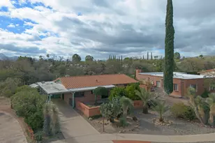 419 S Vista Del Rio, Green Valley, AZ 85614 - Photo 2