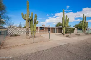 6632 W Camino Pizarro, Tucson, AZ 85757 - Photo 2