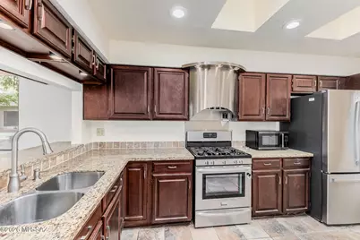 7853 N Calle De La Aldea, Tucson, AZ 85704 - Photo 6