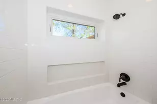 4221 N Larrea Ln, Tucson, AZ 85750 - Photo 24