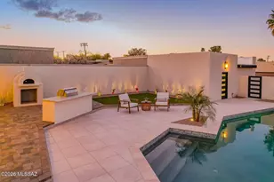 2211 E Mabel St, Tucson, AZ 85719 - Photo 32