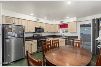 744 E Adams Street, Tucson, AZ 85719 - Photo 8