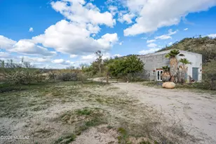 40121 S Santa Fe Trail, Tucson, AZ 85739 - Photo 2
